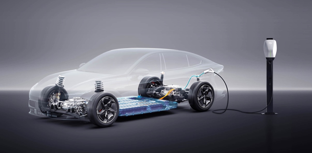 Dongfeng 007 chassis cutaway charging at a wallbox